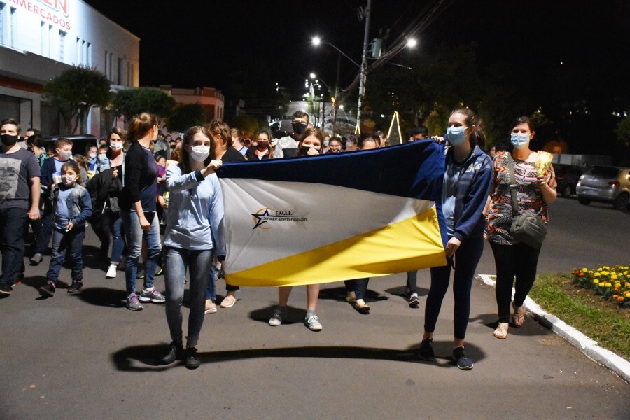 caminhada-celebra-o-dia-de-acao-de-gracas-em-veranopolis