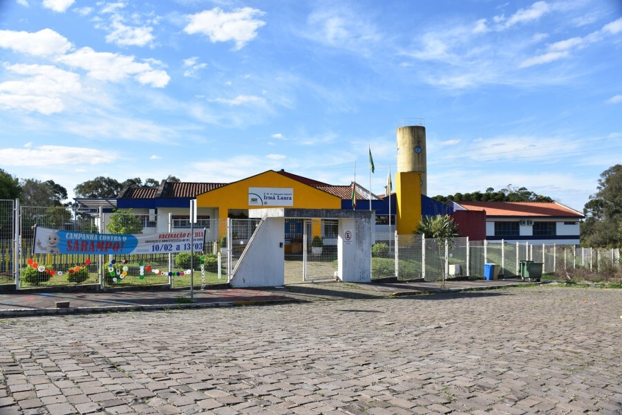 melhorias-na-emei-laura