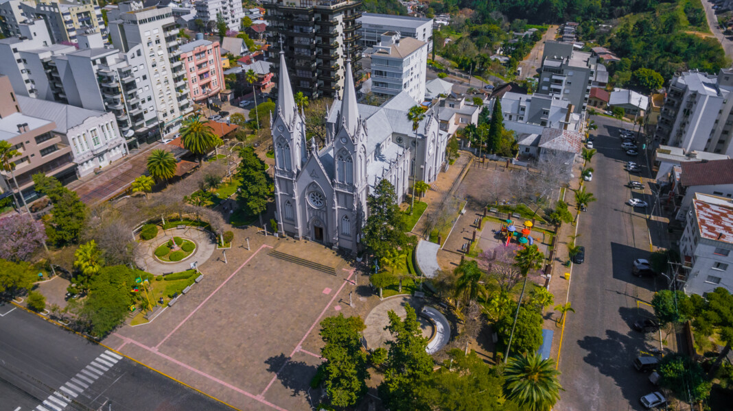 praca-xv-de-novembro-e-igreja-matriz-sao-luiz-gonzaga